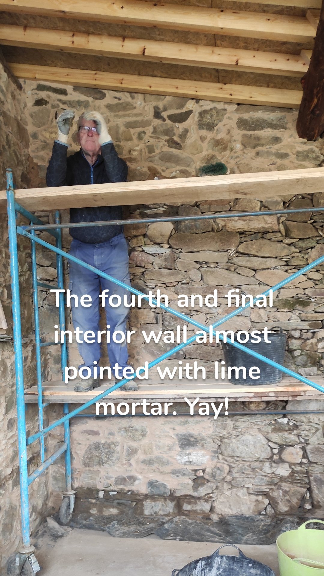 The fourth and final interior wall almost pointed with lime mortar. Yay!